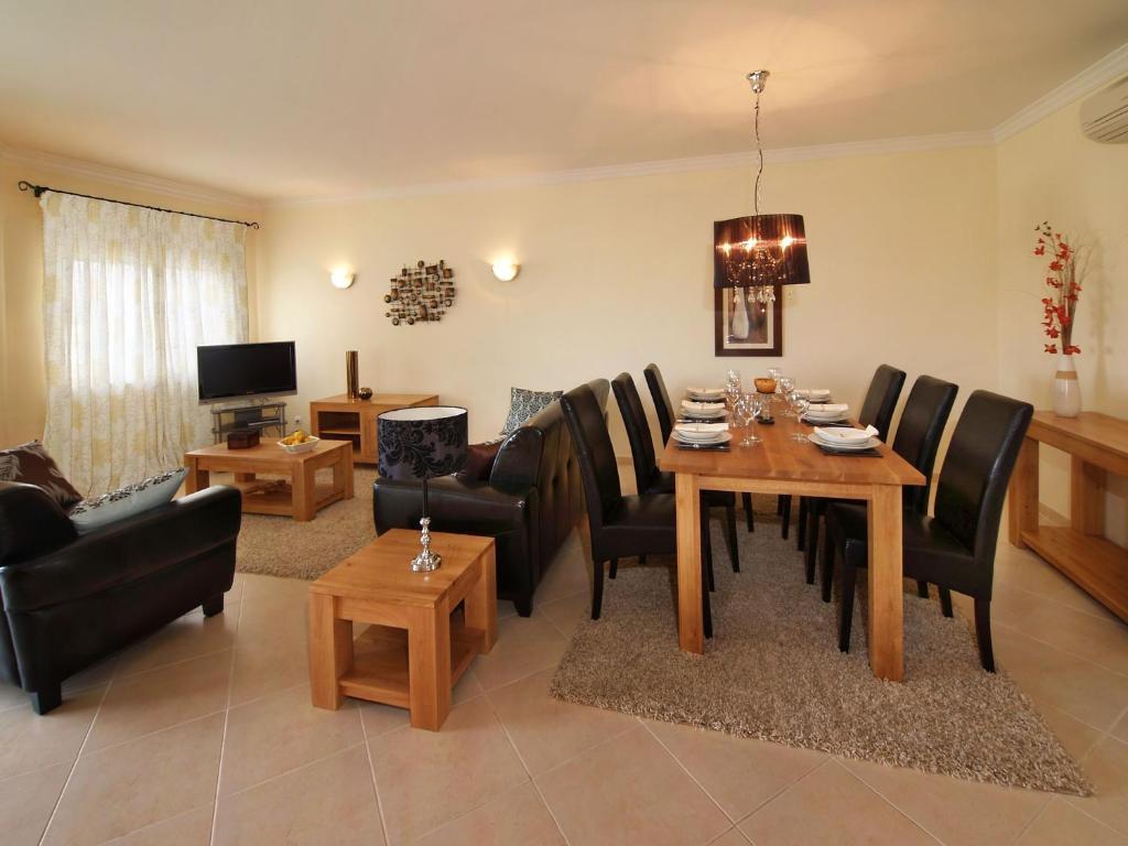 Oasis Parque Country Club Hotel Портиман Стая снимка