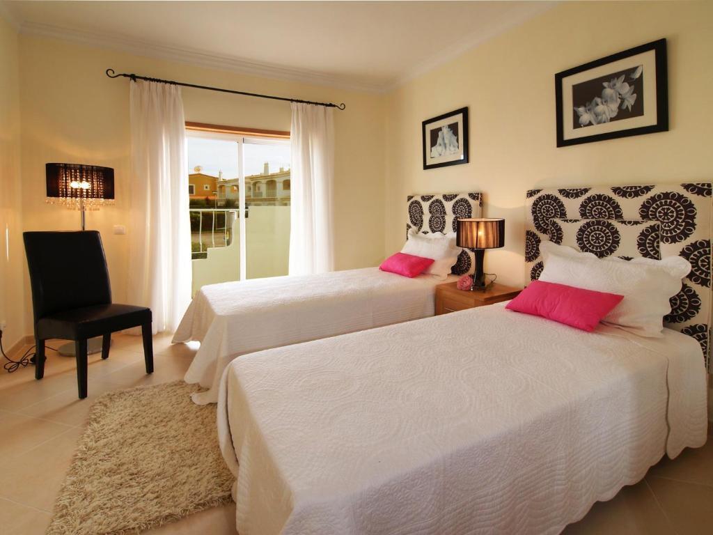 Oasis Parque Country Club Hotel Портиман Стая снимка